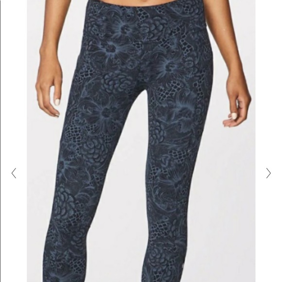 Lulu lemon beautiful never worn leggings - Picture 3 of 8